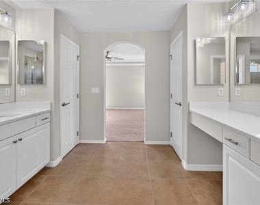 9026 Astonia Way - Photo Thumbnail 14