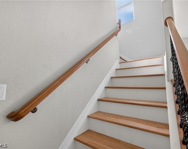 9026 Astonia Way - Photo Thumbnail 11