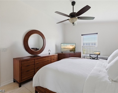 9810 Wildginger Drive - Photo Thumbnail 16