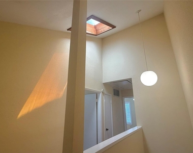 11710 Southlake Drive - Photo Thumbnail 16