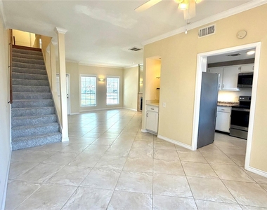 11710 Southlake Drive - Photo Thumbnail 14