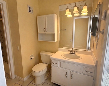 11710 Southlake Drive - Photo Thumbnail 26
