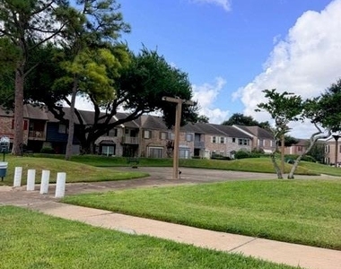 8367 Nairn Street - Photo Thumbnail 14