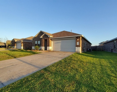 22619 Castello Lakes Drive - Photo Thumbnail 1