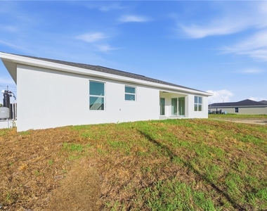 2105 Ne 1st Avenue - Photo Thumbnail 9