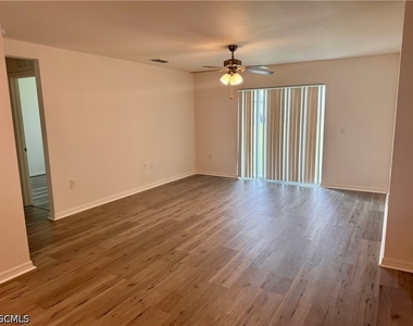 1232 Nw 15th Place - Photo Thumbnail 4