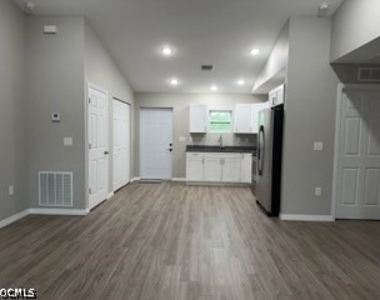 6054 N Moss Circle - Photo Thumbnail 7