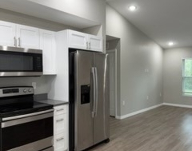 6054 N Moss Circle - Photo Thumbnail 2