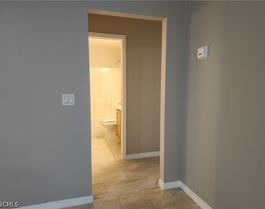 1713 Sw 13th Street - Photo Thumbnail 11
