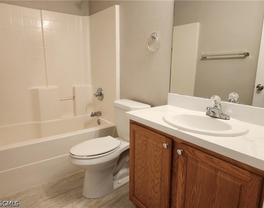 1713 Sw 13th Street - Photo Thumbnail 14