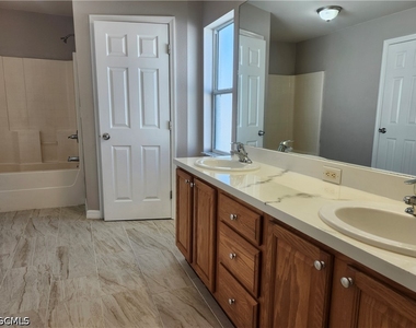 1713 Sw 13th Street - Photo Thumbnail 19