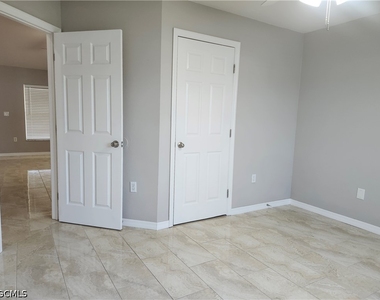 1713 Sw 13th Street - Photo Thumbnail 10