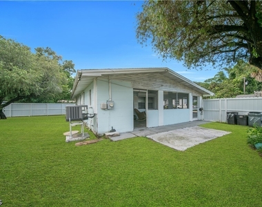 77 Glenmont Drive W - Photo Thumbnail 25