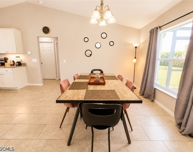 1008 Sw 33rd Terrace - Photo Thumbnail 6