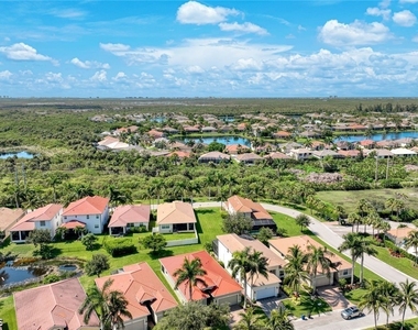 8649 Banyan Bay Boulevard - Photo Thumbnail 42