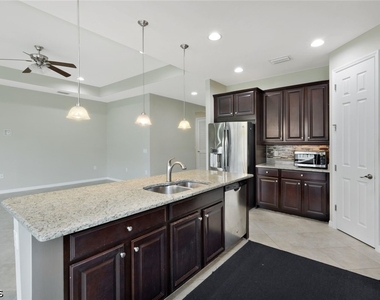 8649 Banyan Bay Boulevard - Photo Thumbnail 13