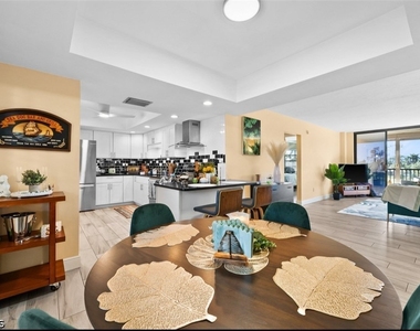 413 Augusta Boulevard - Photo Thumbnail 1