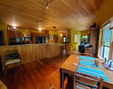 1046 Goose Pond - Photo Thumbnail 15