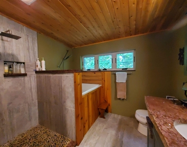 1046 Goose Pond - Photo Thumbnail 18