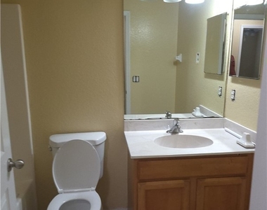 391 Shadow Lakes Drive - Photo Thumbnail 18
