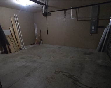 391 Shadow Lakes Drive - Photo Thumbnail 20