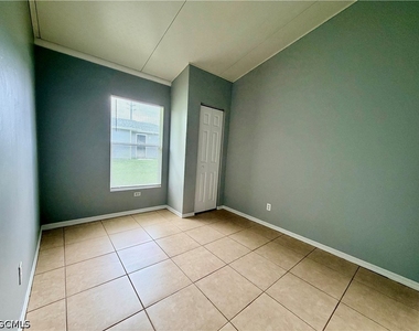 616 Santa Barbara Boulevard - Photo Thumbnail 10