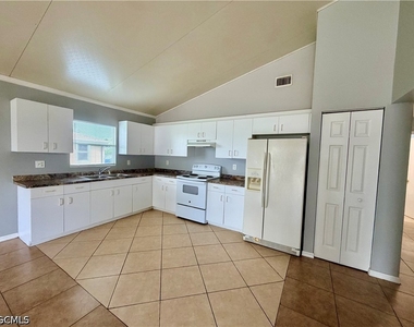 616 Santa Barbara Boulevard - Photo Thumbnail 2