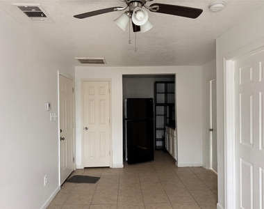 3619 Rosalie Street - Photo Thumbnail 3
