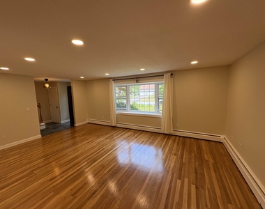 29 Dunbarton - Photo Thumbnail 11
