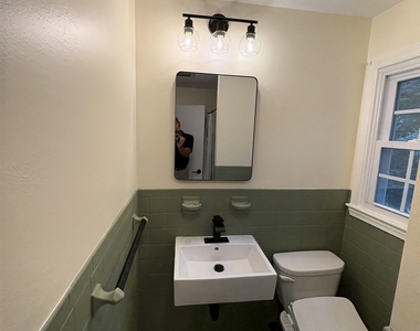 29 Dunbarton - Photo Thumbnail 17