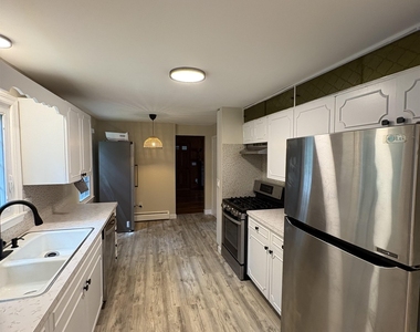 29 Dunbarton - Photo Thumbnail 8