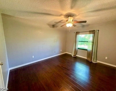 2026 Schooner Drive - Photo Thumbnail 8