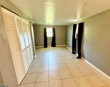 2026 Schooner Drive - Photo Thumbnail 4