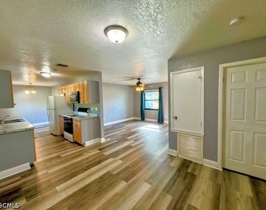 2026 Schooner Drive - Photo Thumbnail 5