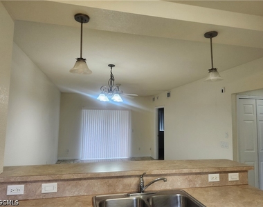 1490 San Cristobal Avenue - Photo Thumbnail 15
