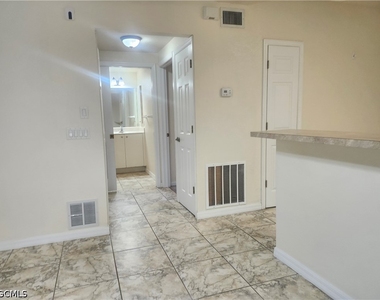 1490 San Cristobal Avenue - Photo Thumbnail 10