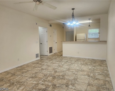 1490 San Cristobal Avenue - Photo Thumbnail 5