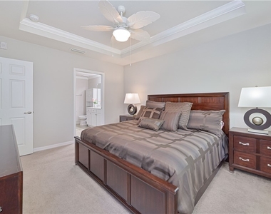10711 Palazzo Way - Photo Thumbnail 7