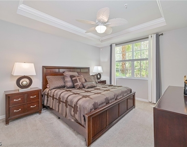 10711 Palazzo Way - Photo Thumbnail 5
