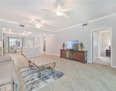 10711 Palazzo Way - Photo Thumbnail 3
