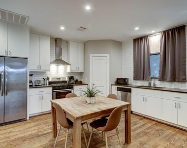 4727 Bell Street - Photo Thumbnail 3