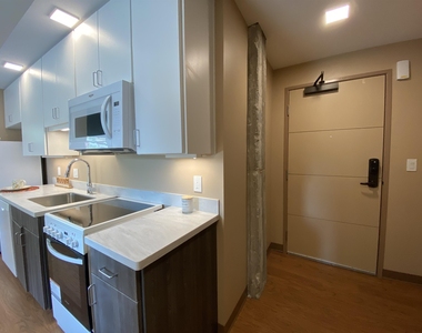 83 Hanover - Photo Thumbnail 31