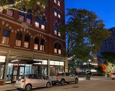 83 Hanover - Photo Thumbnail 3