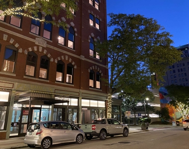83 Hanover - Photo Thumbnail 40