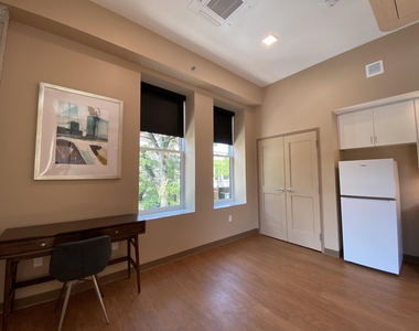 83 Hanover - Photo Thumbnail 17