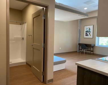 83 Hanover - Photo Thumbnail 21