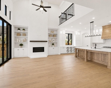2302 Bluewood Drive - Photo Thumbnail 6