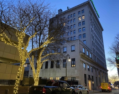 875 Elm - Photo Thumbnail 3