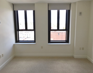875 Elm - Photo Thumbnail 28