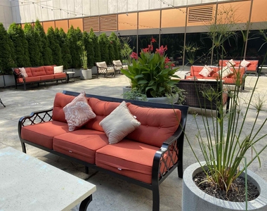 875 Elm - Photo Thumbnail 33